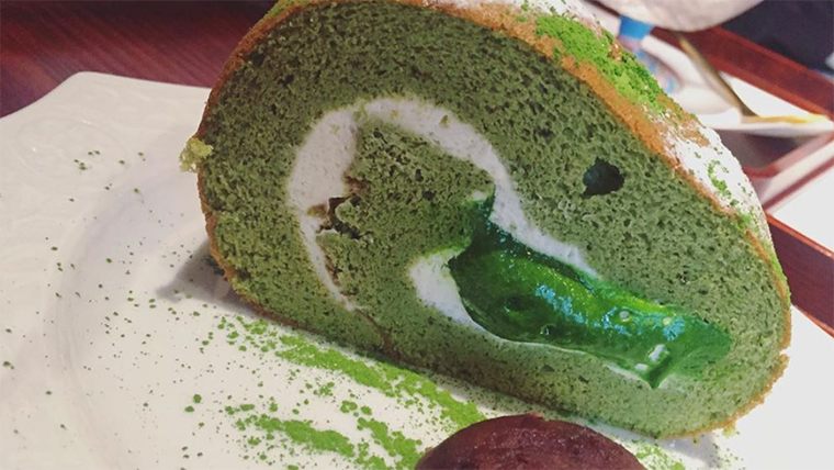 roll cake