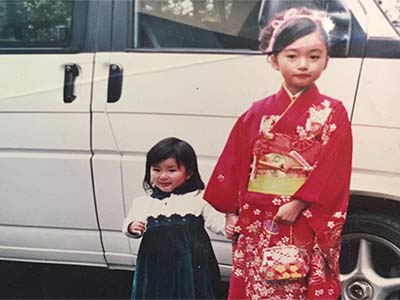 Matsuda Shino & sister's picture on Instagram