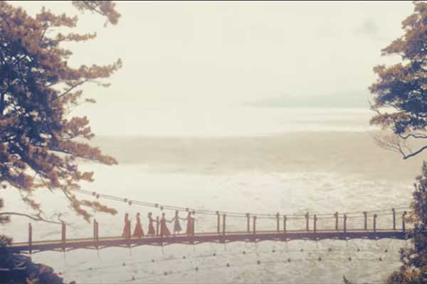 Nogizaka46 Sabita compass MV