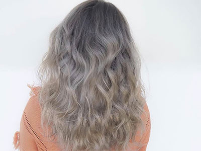 Nonaka Mihou with gradation hair