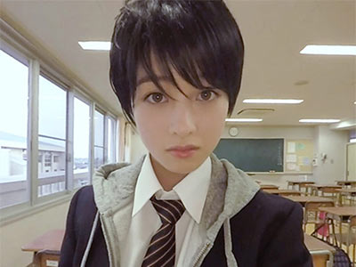 橋本環奈の男装